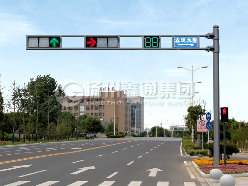 XHDG-001，八棱立桿框架信號(hào)燈桿