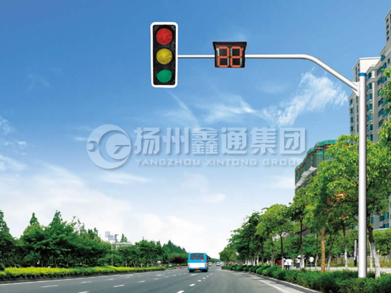 XHDG-010，彎臂信號(hào)燈桿，臨沂信號(hào)燈桿